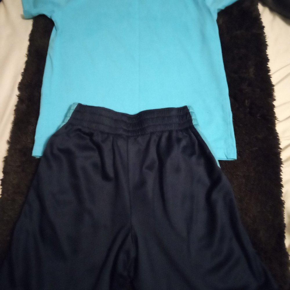 Boys navy blue & teal shorts size 8 & teal tshirt size 6/7